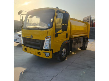 New Tank truck SINOTRUK HOWO: picture 3