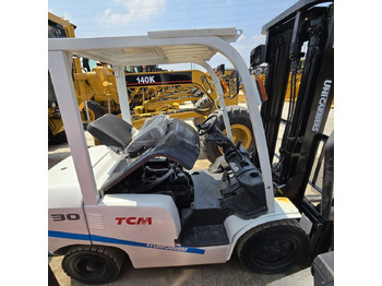 Diesel forklift TCM FD30: picture 2