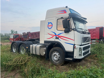 Tractor unit VOLVO FM 440