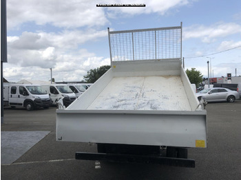 Leasing of IVECO Daily 35 C 16H3.0 (Quad-Leaf)  CHASSIS CABINE 2014 35C/35S Chassis cabine 35 C Epmt.3.75 PHASE 4 IVECO Daily 35 C 16H3.0 (Quad-Leaf)  CHASSIS CABINE 2014 35C/35S Chassis cabine 35 C Epmt.3.75 PHASE 4: picture 3