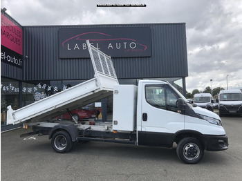 Leasing of IVECO Daily 35 C 16H3.0 (Quad-Leaf)  CHASSIS CABINE 2014 35C/35S Chassis cabine 35 C Epmt.3.75 PHASE 4 IVECO Daily 35 C 16H3.0 (Quad-Leaf)  CHASSIS CABINE 2014 35C/35S Chassis cabine 35 C Epmt.3.75 PHASE 4: picture 1
