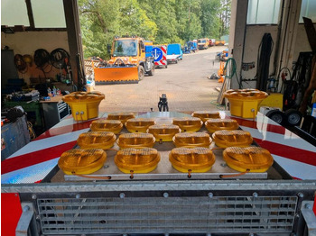 Construction equipment, Trailer Mersch Absperrtafel Nissen VZ 616 B3 LED Ausführung Auffahrampe Verkehrsleittafel Verkehrsleitanhänger Verkehrssicherungsanhänger Horizont Trebbiner Verkehrssicherung Baustellenabsicherung Unimog Auto: picture 3 Construction equipment, Trailer Mersch Absperrtafel Nissen VZ 616 B3 LED Ausführung Auffahrampe Verkehrsleittafel Verkehrsleitanhänger Verkehrssicherungsanhänger Horizont Trebbiner Verkehrssicherung Baustellenabsicherung Unimog Auto: picture 3