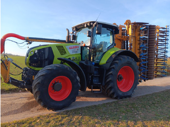 Farm tractor CLAAS Axion 810
