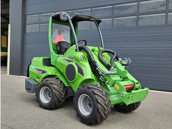 Compact track loader AVANT