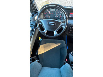 Interior photo 1: Leasing of MAN TGX 18.440 4x2  MAN TGX 18.440 4x2