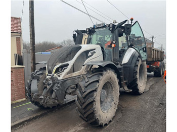 Farm tractor VALTRA T-series