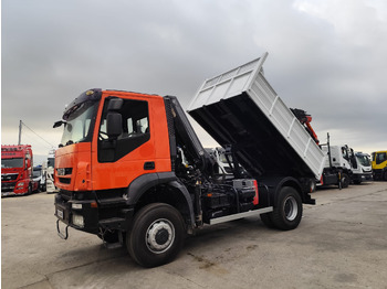 Crane truck IVECO Trakker