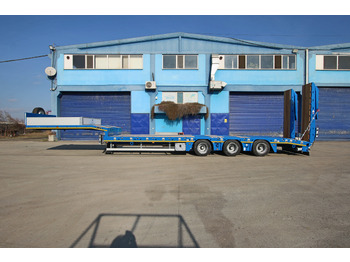 Low loader semi-trailer