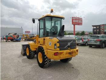 Wheel loader VOLVO L30G: picture 5