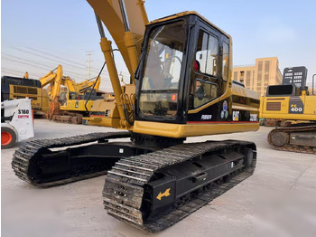 Crawler excavator CATERPILLAR 320BL: picture 3