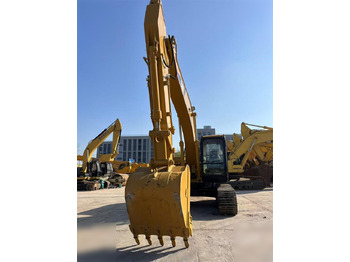 Crawler excavator CATERPILLAR 320CL: picture 3
