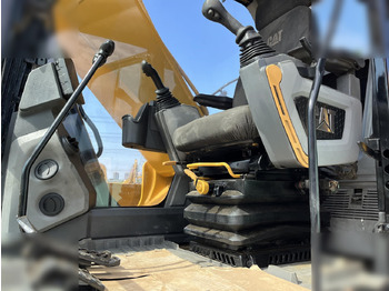 Crawler excavator CATERPILLAR 323: picture 5