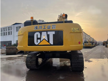 Crawler excavator CATERPILLAR 330D: picture 3