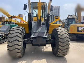 Wheel loader KOMATSU WA380-3: picture 5