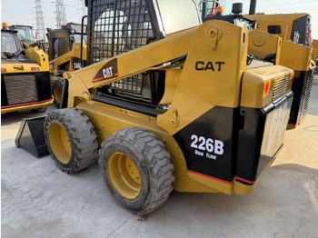 Construction machinery CATERPILLAR 226