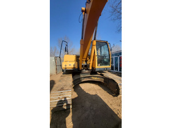 Crawler excavator HYUNDAI R220LC-9S: picture 3