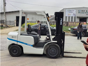 Diesel forklift TCM FD30: picture 3