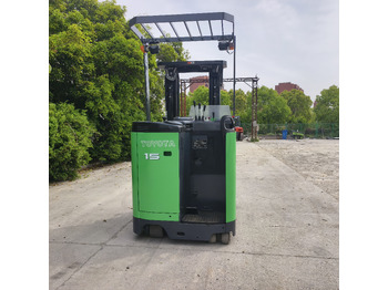Electric forklift TOYOTA