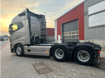 Tractor unit Volvo FH 16.650 FH16 6x4: picture 3