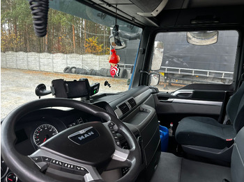 Truck for transportation of heavy machinery MAN TGL: picture 4