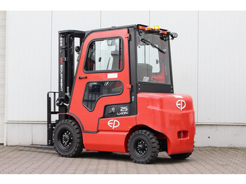 Electric forklift EP EFL252 Triplex Li-ion 111Std.: picture 4