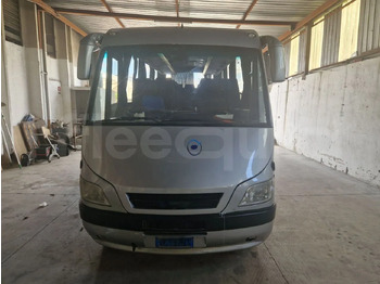 Coach Iveco 65C15/70: picture 2