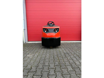 Tow tractor Linde P60: picture 3