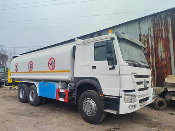 Tank truck SINOTRUK HOWO