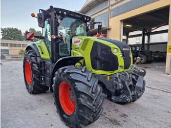 Farm tractor CLAAS Axion 800