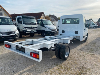 Leasing of Renault Master Fahrgestell L3H1 P5 4,5t 165Ps  Renault Master Fahrgestell L3H1 P5 4,5t 165Ps: picture 3