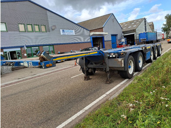 Container transporter/ Swap body semi-trailer D-TEC