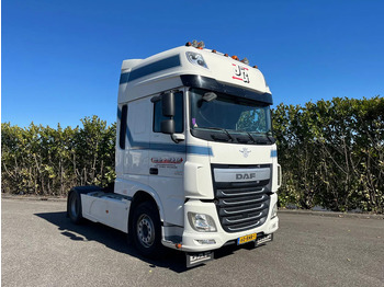 Tractor unit DAF XF 460