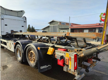 Container transporter/ Swap body truck Scania G 490: picture 5
