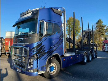 Log truck VOLVO FH16