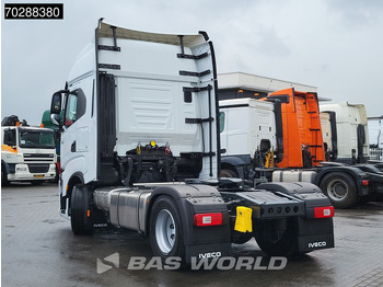 New Tractor unit Iveco S-way 580 4X2 NEW! 2x Tanks Navi ACC Standklima: picture 2