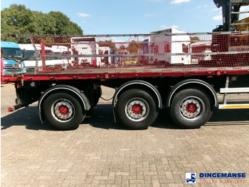Leasing of Fruehauf 3-axle platform trailer + Atlas 3008 crane Fruehauf 3-axle platform trailer + Atlas 3008 crane: picture 4