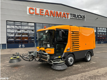 Road sweeper RAVO