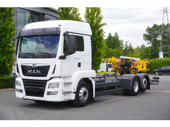 Cab chassis truck MAN TGS 26.420