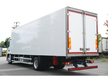 Refrigerator truck MERCEDES-BENZ Actros 1824 / Refrigerator 22 EPAL / Carrier Supra 850 / Sleeping cabin: picture 3 Refrigerator truck MERCEDES-BENZ Actros 1824 / Refrigerator 22 EPAL / Carrier Supra 850 / Sleeping cabin: picture 3