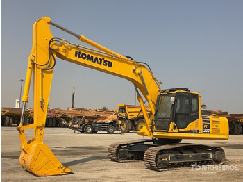 Crawler excavator KOMATSU PC220-8