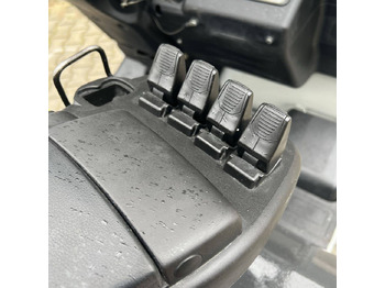 Electric forklift Unicarriers ET16 (AG1N12L16Q): picture 5