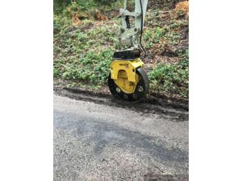 New Compactor for Truck SIMEX Vibrations Graben- Radverdichter: picture 2