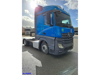 Tractor unit MERCEDES-BENZ Actros 1842