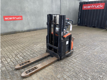 Warehouse equipment TOYOTA