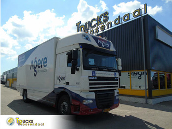 Box truck DAF XF 105 460