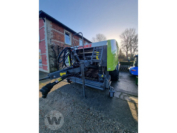 Round baler CLAAS