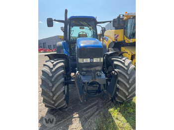Farm tractor NEW HOLLAND TM190