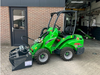 Compact loader AVANT