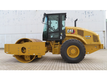Compactor Caterpillar CS 74 B: picture 5
