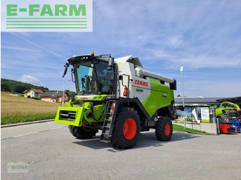 Combine harvester CLAAS